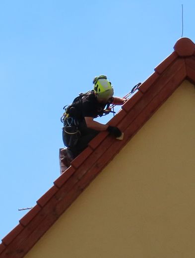 03 nátěr štítu výškové práce Praha pracenalane.cz práce